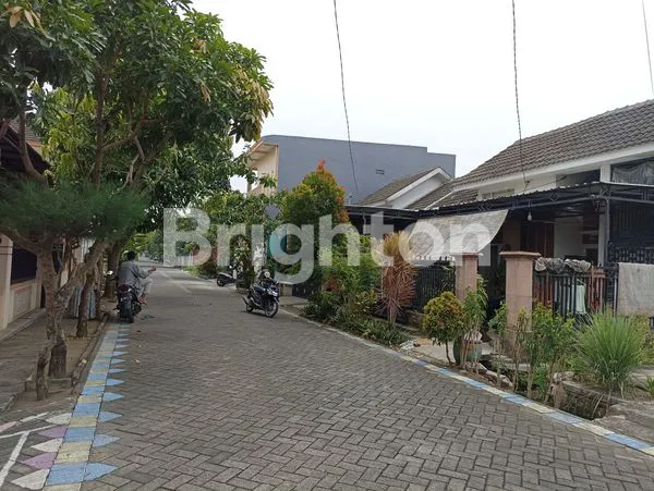 image RUMAH HOOK PERUMAHAN ORCHID REGENCY SIDODADI -SIDOARJO (7)