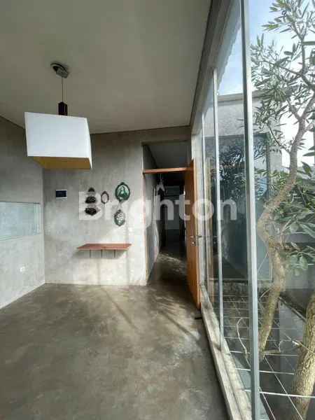 image RUMAH MODERN KARYA ARSITEK LEGEND DI SARIWANGI FULL FURNISHED TURUN HARGA (8)