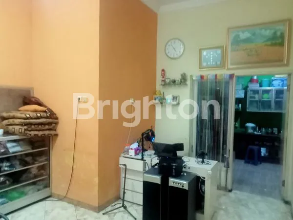 image RUMAH FULL FURNISHED TERAWAT DAN SIAP HUNI (3)