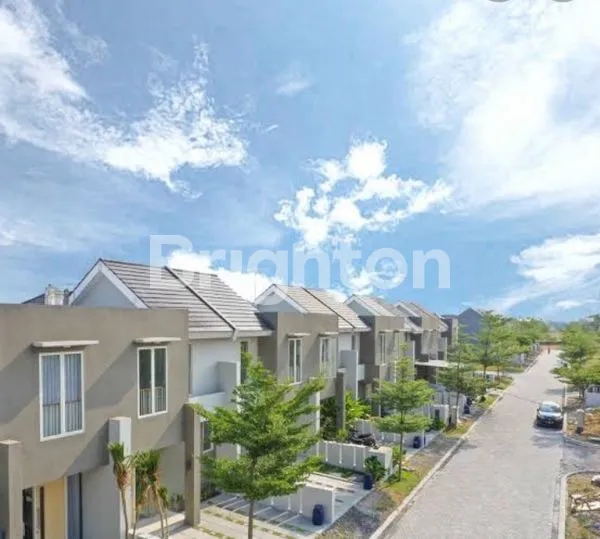 image RUMAH 2 LANTAI BERGAYA MINIMALIS MODERN DI FOREST CERME KAWASAN ELIT GRESIK (3)