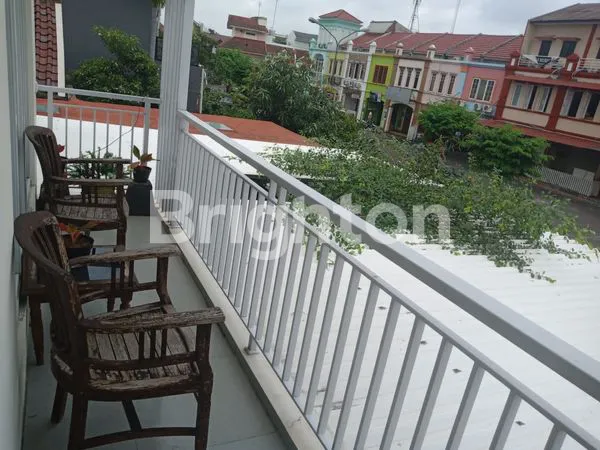 image RUMAH 2 LANTAI FURNISHED SIAP HUNI DI  CIPONDOH KOTA TANGERANG (1)