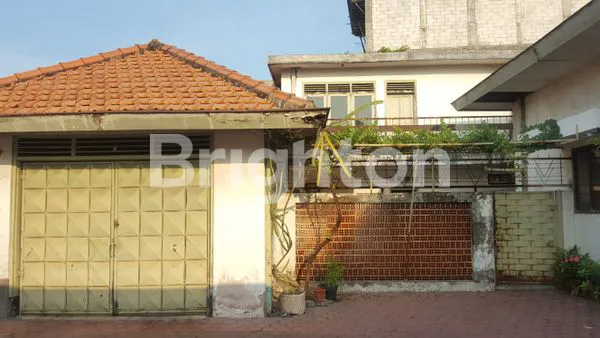 image RUMAH LUAS TENGAH KOTA SIDOARJO (6)