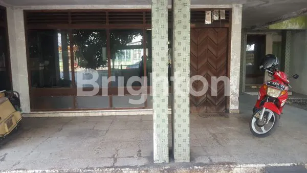 image RUMAH LUAS TENGAH KOTA SIDOARJO (7)