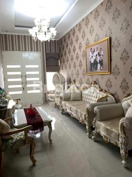 image HUNIAN ELIT 3LANTAI DI TENGAH KOTA SURABAYA (1)