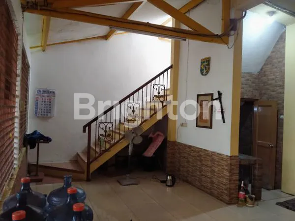 image HUNIAN MEWAH 2LT TENGAH KOTA SURABAYA (1)