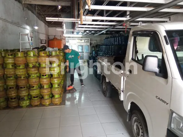 TOKO DAN GUDANG DI JL RAYA SRUNI GEDANGAN SIDOARJO