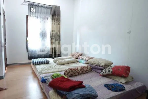 image RUMAH BAGUS DI AREA SEJUK DENGAN HALAMAN YANG LUAS DI SETIABUDHI BANDUNG (6)