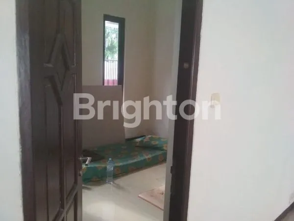 image RUMAH 1.5 LANTAI DI LOKASI YANG STRATEGIS (3)