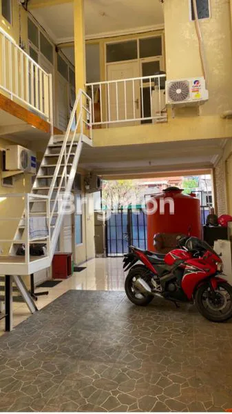 image DIJUAL TEMPAT USAHA KEDAI, LAUNDRY & KOS EKSEKUTIF FULL FURNISHED SEMARANG BARAT. PASSIVE INCOME ±55 JUTA/BULAN (2)