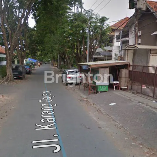 image RUMAH LOKASI TENGAH KOTA SANGAT MURAH DI JL KARANG GAYAM SURABAYA COCOK UNTUK USAHA (1)