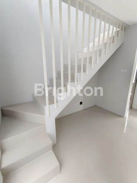 image RUMAH GRAND PAKUWON SURABAYA MURAH SIAP HUNI (3)