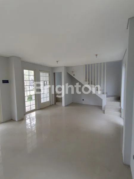 image RUMAH GRAND PAKUWON SURABAYA, MURAH HOOK - 2 RUMAH JADI 1 (6)