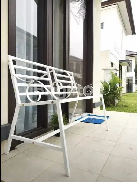 image RUMAH SEMI FURNISH HOOK LAVON CIKUPA (3)