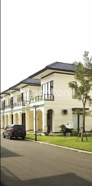 image RUMAH SEMI FURNISH HOOK LAVON CIKUPA (8)