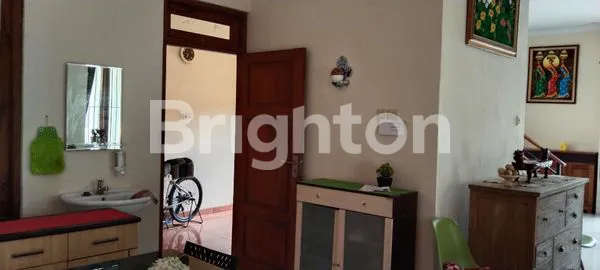 image RUMAH SIAP HUNI, PERSIS SEBELAH FASUM LAPANGAN BASKET, KOLAM RENANG, MASJID, DLL.DEPAN RS PKU MUHAMMADIYAH GAMPING, BELAKANG SPBU AMBARKETAWANG, UNIVERSITAS MUHAMMADIYAH YOGYAKARTA (2)