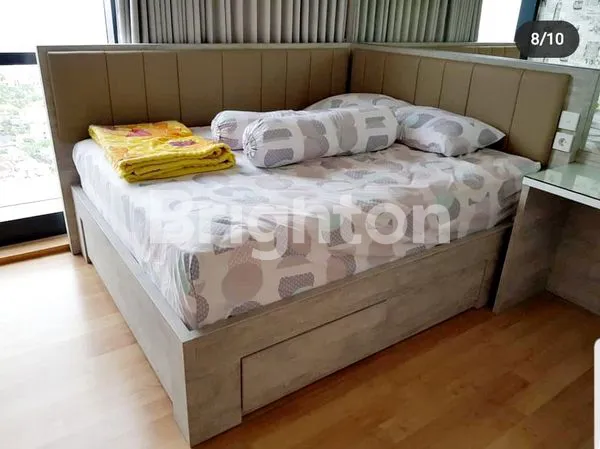 image APARTEMEN THE PEAK RESIDENCE FULL FURNISHED CONNECT KE TUNJANGAN PLAZA MALL LOKASI PUSAT KOTA SURABAYA (2)