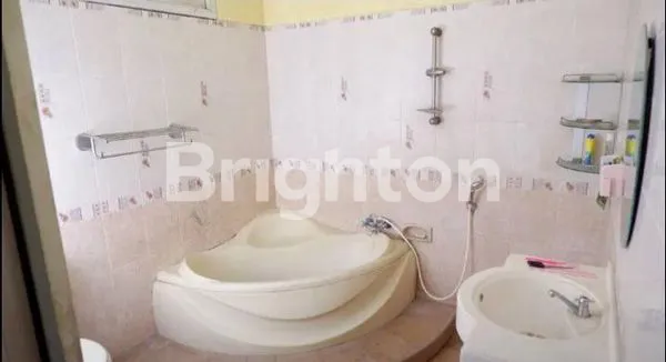 image RUMAH BESAR HOOK KOKOH HARGA MURAH DI GRIYASHANTA KOTA MALANG (11)