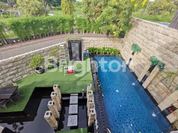 image HARGA SPECIAL. TURUN 1M! RUMAH MEWAH TAMAN HUNIAN SATELIT SUKOMANUNGGAL (2)