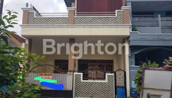 image SIAP HUNI RUMAH 2 LANTAI DI CIBINONG (1)