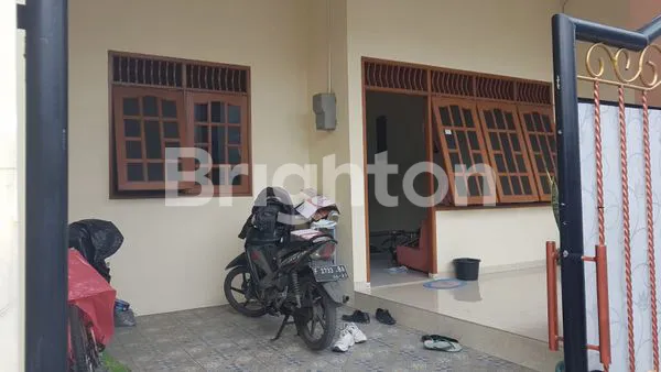 image SIAP HUNI RUMAH 2 LANTAI DI CIBINONG (5)