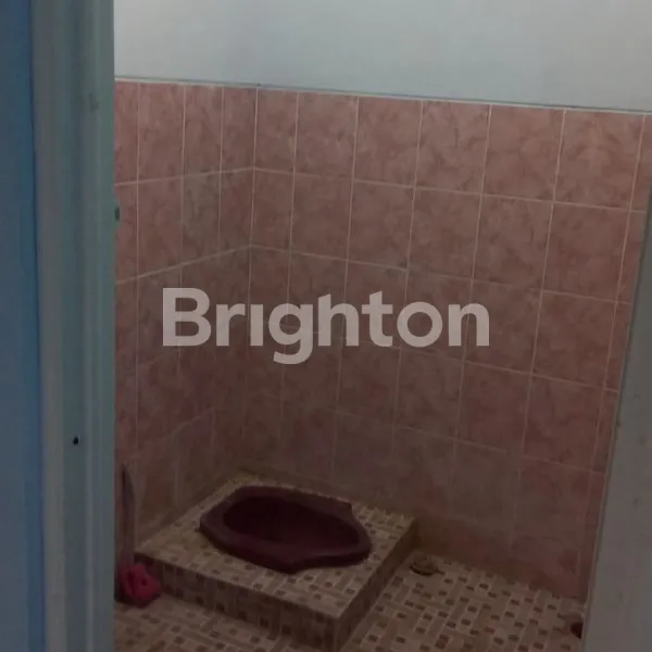 image RUMAH DI JALAN KAHURIPAN SOLO (5)