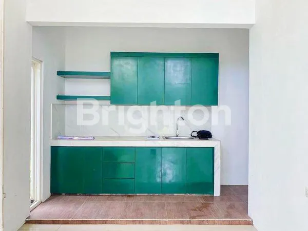 image RUMAH BARU BARUS MODERN LOKASI STRATEGIS DI PUTADEWA KOTA MALANG (3)