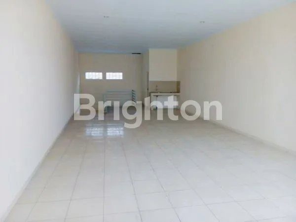 RUKO 2 LT LOKASI STRATEGIS DI MAINROAD GUNUNG BATU BANDUNG