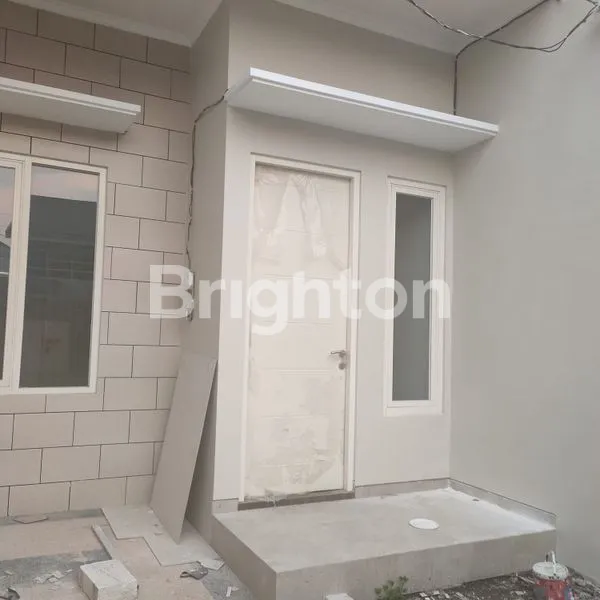 image RUMAH BARU GRES MINIMALIS PANDUGO (2)