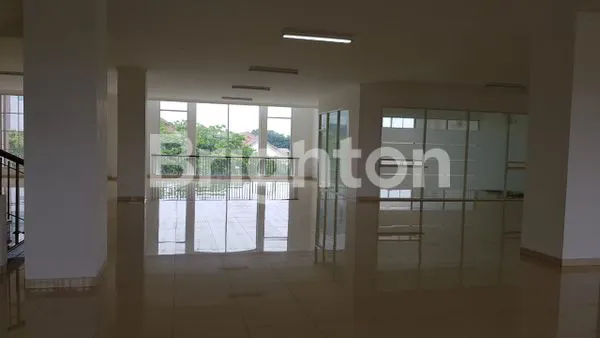 image BANGUNAN GEDUNG JEMURSARI MEWAH SIAP PAKAI (6)