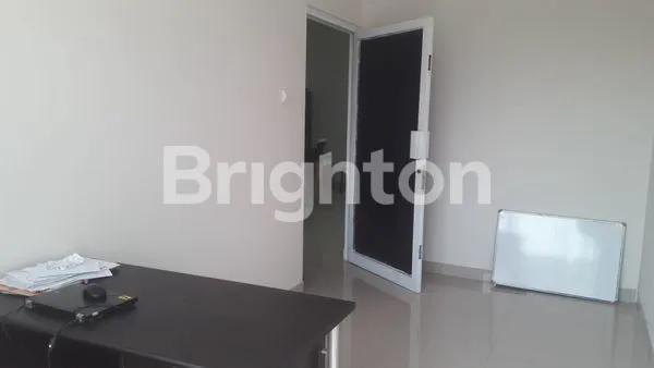 image RUKO GANDENG 2 LANTAI SIAP HUNI CURUG TANGERANG (6)