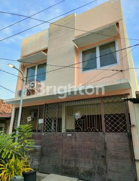 image RUMAH KLIMBUNGAN SURABAYA (1)