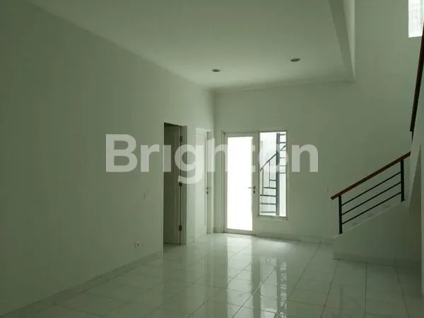 image RUMAH CLUSTER TOPAZ, PONDOK HIJAU GOLF, SUMMARECON SERPONG (4)