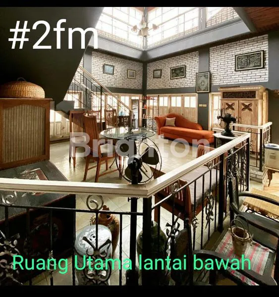 image RUMAH 2 LANTAI -  BANGUNAN KLASIK EROPA -KADUJAYA - TANGERANG (1)