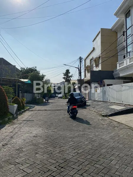image RUMAH KOST DI DHARMAHUSADA SURABAYA DEKAT KAMPUS A UNAIR AIRLANGGA  (3)