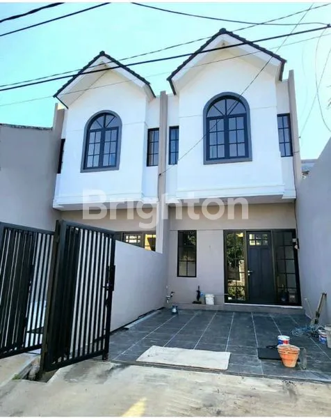 image RUMAH BARU GRES BARUK KEDUNG ASEM RUNGKUT MERR (1)