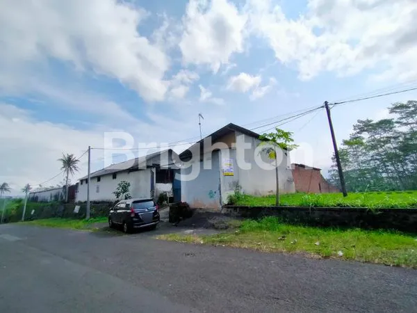 image TANAH EX PETERNAKAN DI KEPANJEN MALANG (2)
