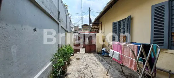 image RUMAH HITUNG TANAH SAYAP JALAN RAYA CIMAHI DEKAT ALUN ALUN CIMAHI (4)