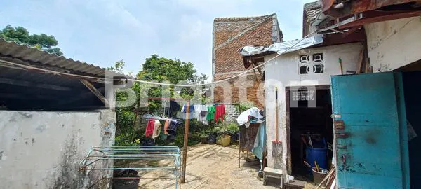 image RUMAH HITUNG TANAH SAYAP JALAN RAYA CIMAHI DEKAT ALUN ALUN CIMAHI (6)
