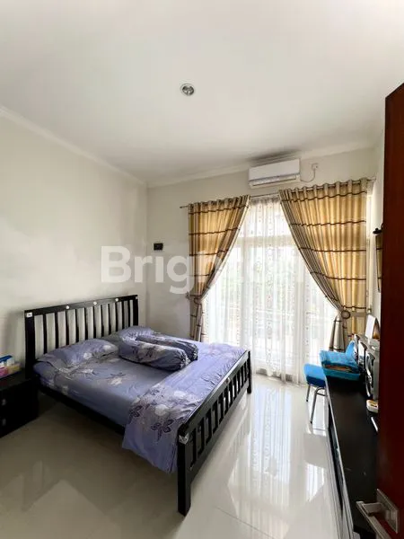 image RUMAH TOWNHOUSE MINIMALIS CANTIK DAN MODERN DI PERUMAHAN CLUSTER TENGAH KOTA (5)