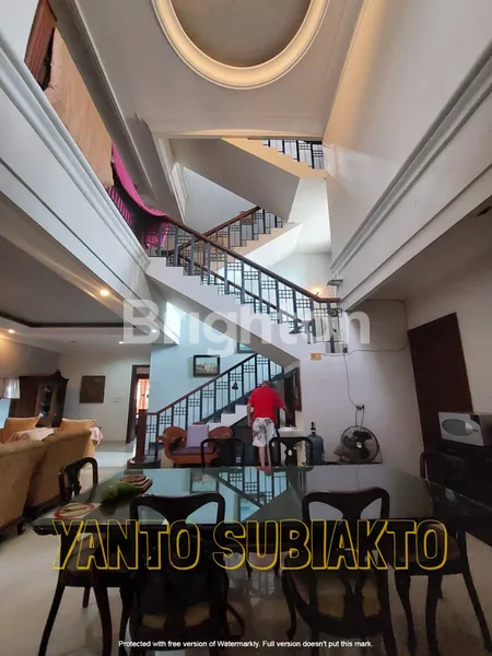 image KLAMPIS 3 LANTAI, ONE GET, SIAP HUNI, DEKAT ROYAL PLAZA DAN TRANSMART NGAGEL (1)