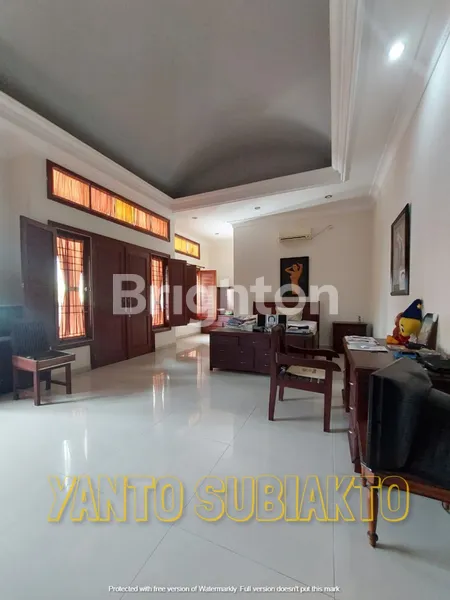 image KLAMPIS 3 LANTAI, ONE GET, SIAP HUNI, DEKAT ROYAL PLAZA DAN TRANSMART NGAGEL (2)