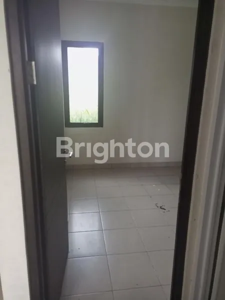 image HUNIAN NYAMAN BOTANICAL VALLEY SERPONG (2)