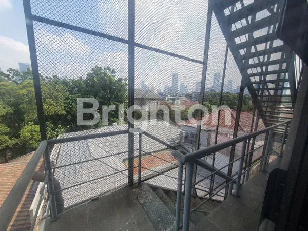 image OFFICE SPACE DI WOLTER MONGINSIDI (8)