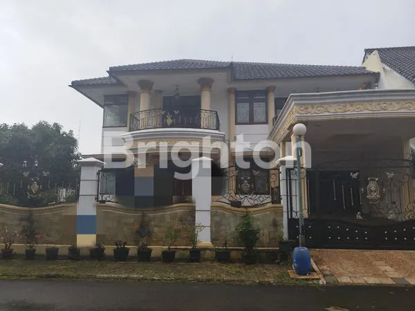 image RUMAH CLASSIC MEWAH KARAWACI  (1)