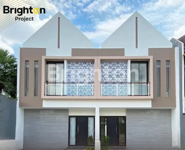 image RUMAH BARU 1 M-AN PURI SAFIRA REGENCY DEKAT PUSAT PERBELANJAAN SURABAYA BARAT (1)