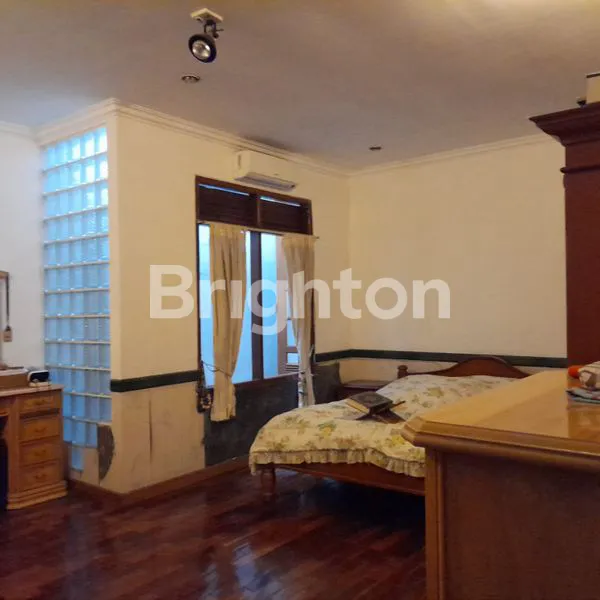 image RUMAH CANTIK NYAMAN 2 LANTAI LOKASI STRATEGIS HARGA MURAH\U203C\UFE0F (7)