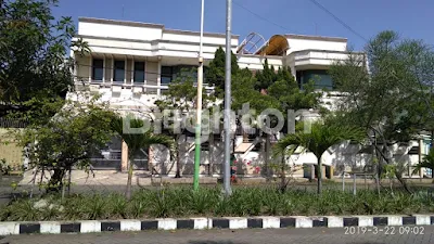 image RUMAH 2 LANTAI MINIMALIS SURABAYA SELATAN (1)