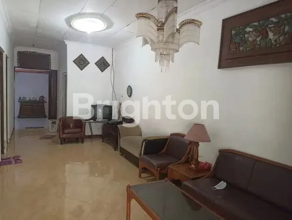 image RUMAH RUNGKUT NYAMAN LOKASI STRATEGIS DEKAT YAKAYA MERR (2)