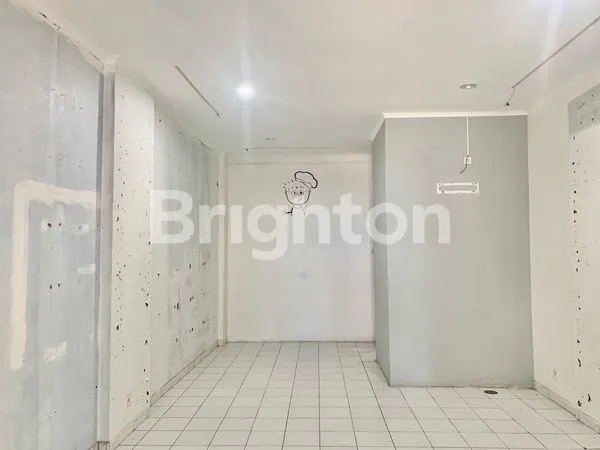 image RUKO 3 LANTAI STRATEGIS DI TENGAH KOTA SEMARANG (6)