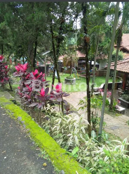 image DI JUAL HOTEL & COTTAGES AREA TRAWAS NOL JALAN RAYA (LOKASI STRATEGIS, DEKAT CIMORY LAND) (1)